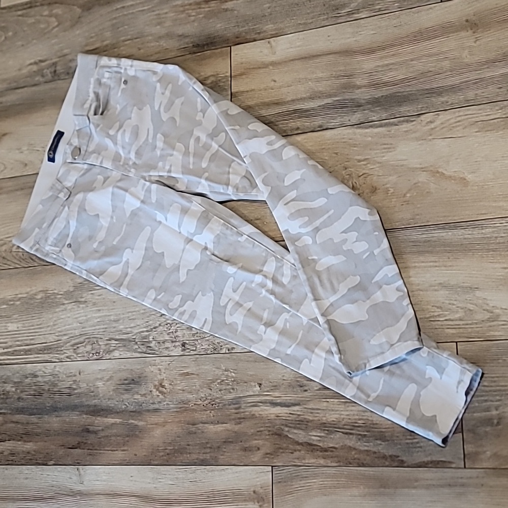 Like New Democracy Jeans